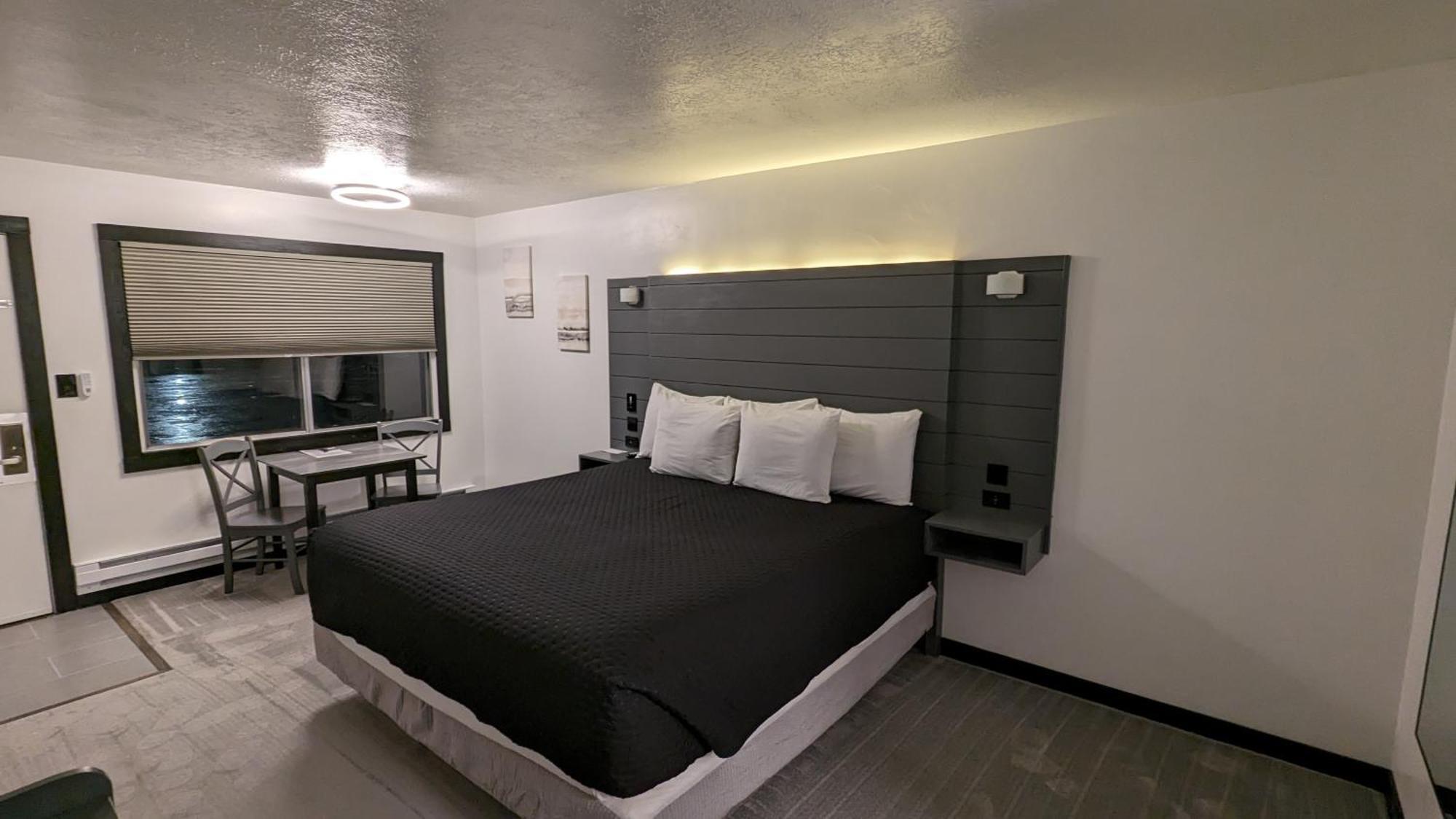 High Desert Inn サライナ エクステリア 写真