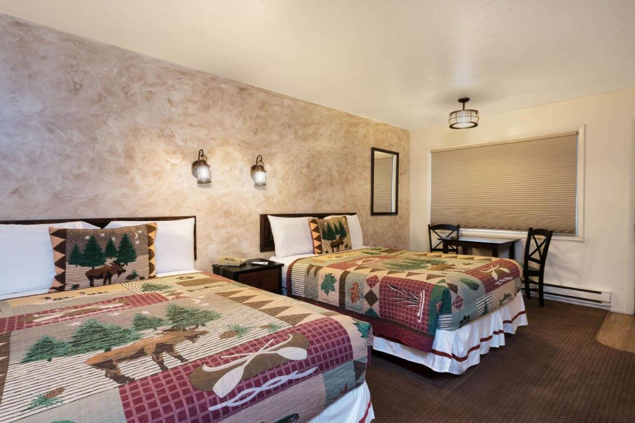 High Desert Inn サライナ エクステリア 写真